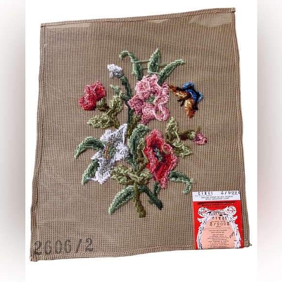 Butterfly Flowers PreWorked VTG NOS Dritz 2606/2 Needlepoint Madeira 13x15 - Picture 4 of 5